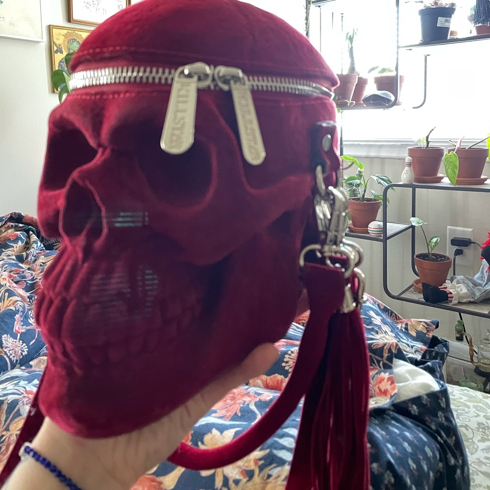 Killstar red skull over the shoulder bag.
